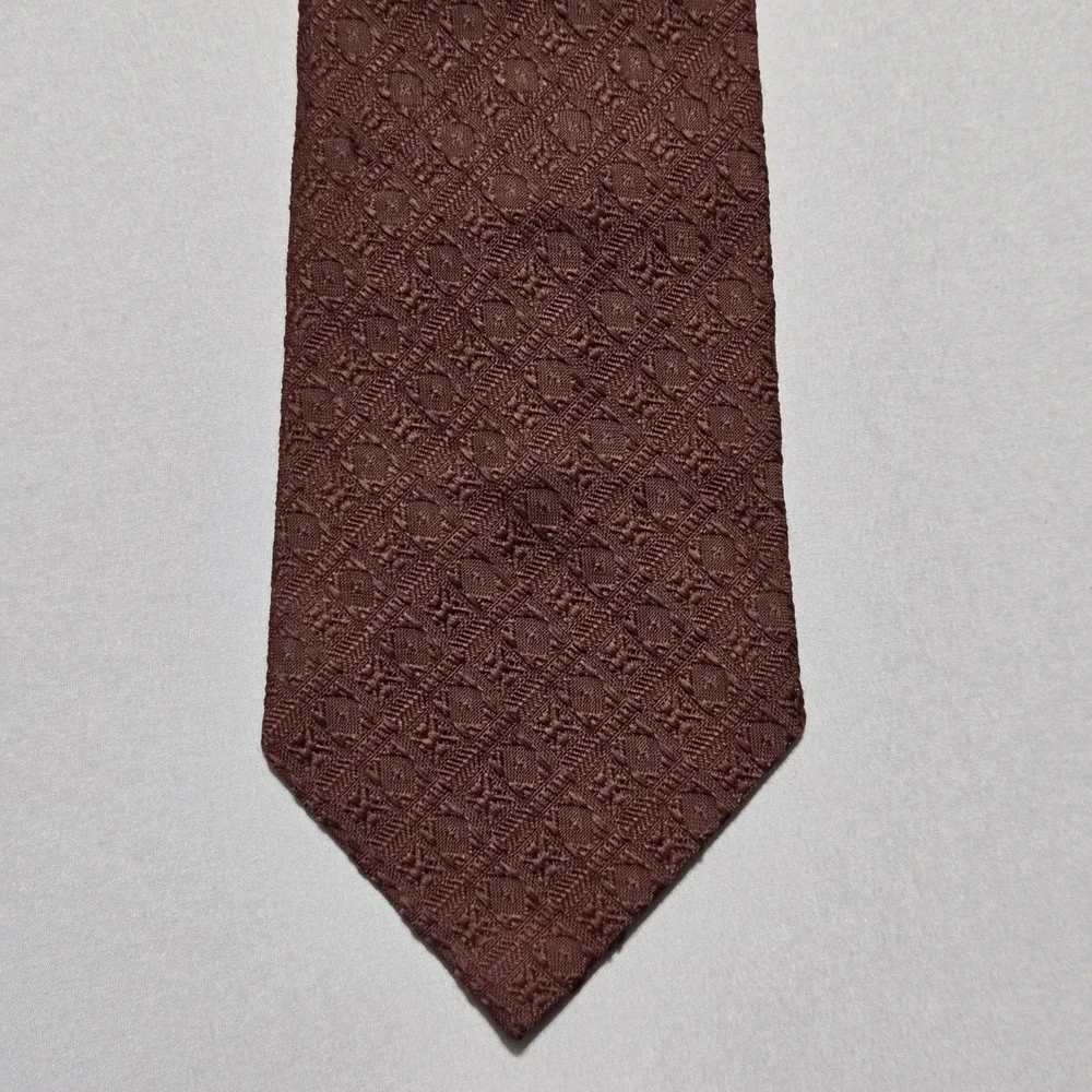 Golden Clasp Prince Comfort Necktie Monogram Logo Brown Textured 3.75x56